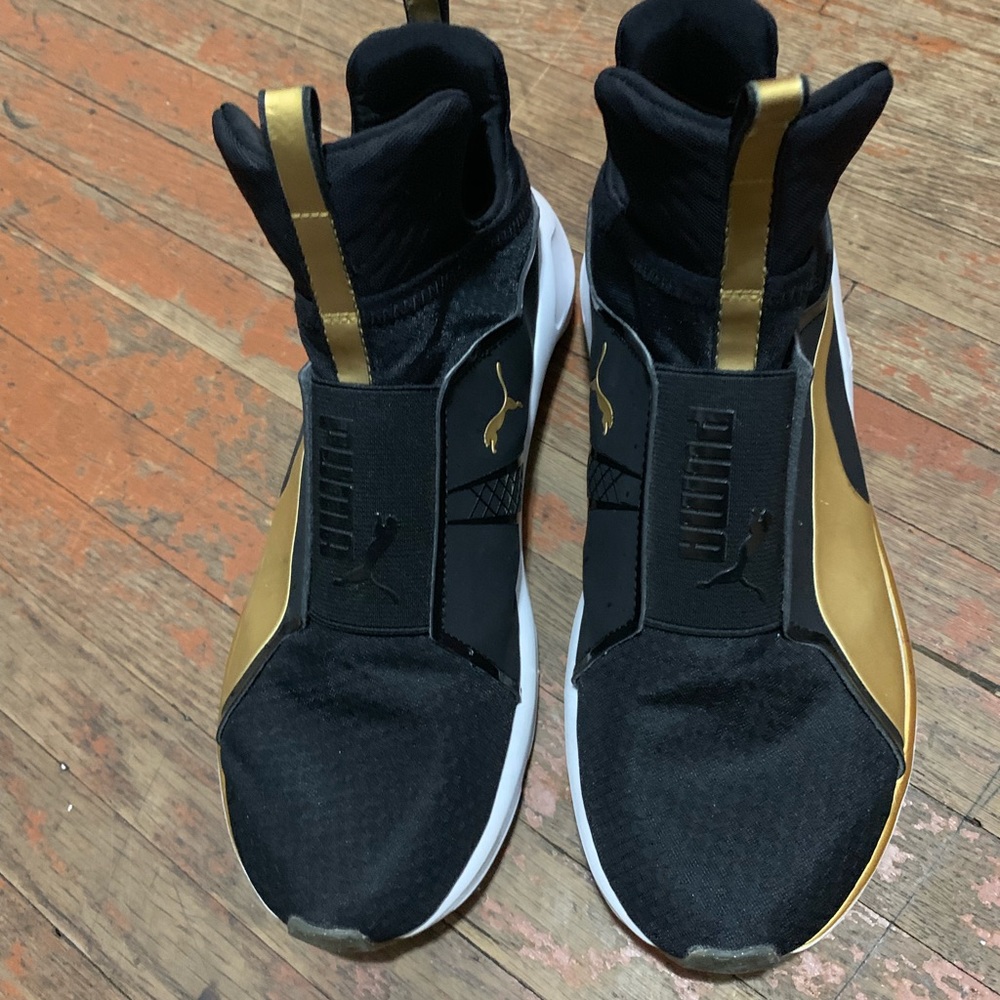 Pre Owned Puma Shoes Size 9